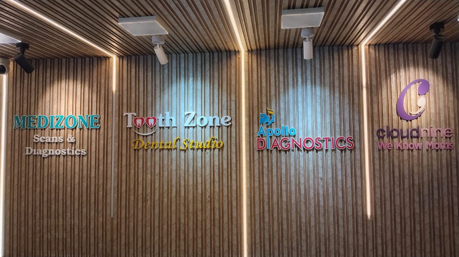 Medizone Medical Center reception